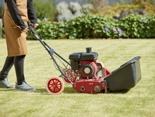 Residential lawn care South Brisbane